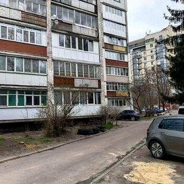 Оренда 2 кім. квартири поліпшеного  планування пл. Короленко