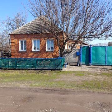 Продається будинок в с.Степанівка вул.Мацака 42 Сумський район