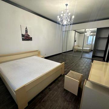 Здам 1 км вулиця Мулика 10 в новобудові