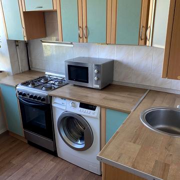 Гетьмана Павла Полуботка вул. (Попудренка), 28