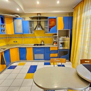 Здається 2ох кімнатна квартира по Грюнвальській