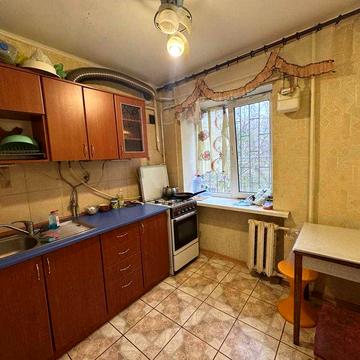 Продаю 1 комнатную квартиру на пр Мира /пл.Победы и1