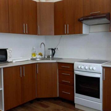 Неподалік М..Осокорки Софії Русової 7 1 кім./кв. З 1.04