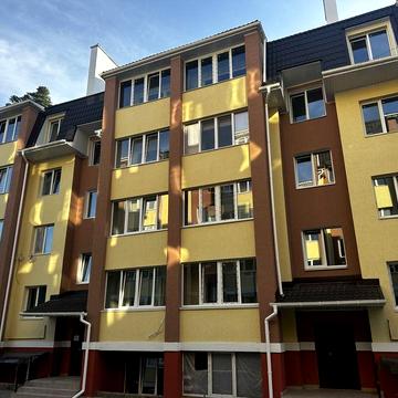 Двокімнатна 70 м2 перший поверх вулиця Київська з ремонтом ЖК Спарта