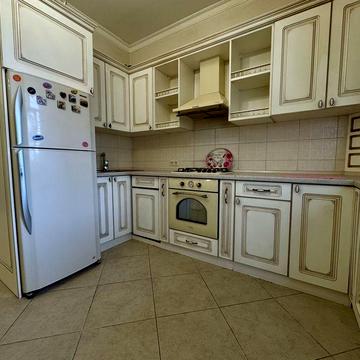 Продам просторную квартиру на Фонтане