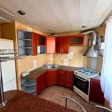 Здам родині 2к квартиру центр, Троїцька, є все