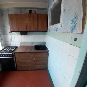 Продам 1 комнатную  квартиру.м.Черниговская ,ул.Братиславская д.20А