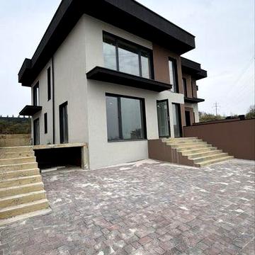 Продаж таунхаусу Бам | Без ремонту | Чорновий | Центральні комунікації