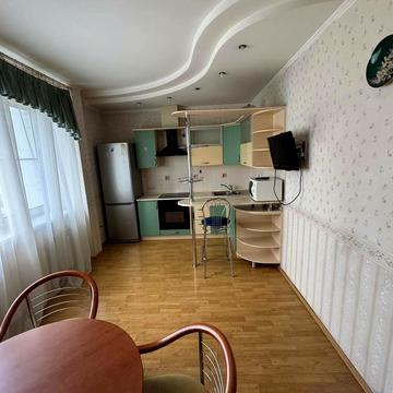 Миколи Бажана просп., 12