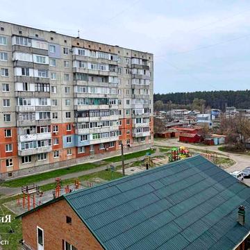 Продам 1.5.9 на Томилівській.