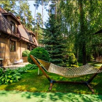 Продаж будинку на ділянці 10 соток! Підвал