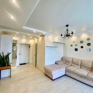 Продам квартиру 2 - ком Аркадия с Ремонтом ЖК Светлый