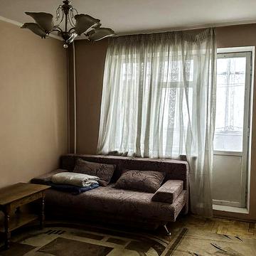 Здається в оренду квартира проспект Злуки.