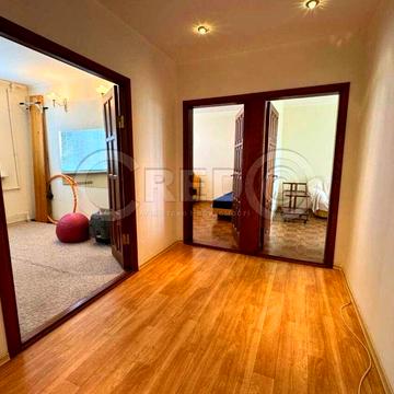 Продаж 5-ти кімнатної квартири (3 + 2) "Сонячний"