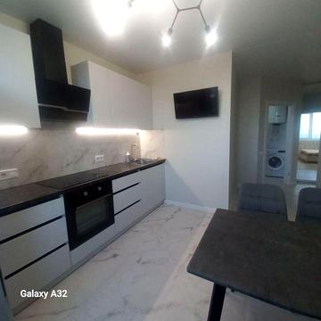 Сдам Новую 2-комн квартиру Новострой на Таирова.  60м