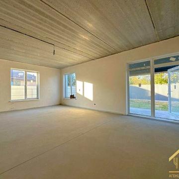 Окремий будинок 144м2, 6 соток у центрі Крюківщини. Під чистову!