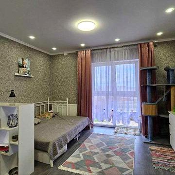 Продам квартиру на  Таирова 3 этаж новострой