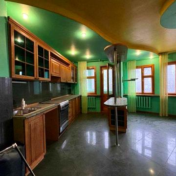 Трикімнатна квартира в Аркадії