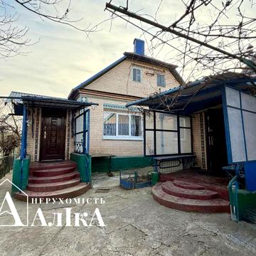 Продам будинок з літньою кухнею