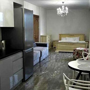 Маєра Балабана вул., 12