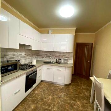 Сдам 2 комн квартиру на ул. Марсельская Дн дор,Газ,генератор,укрытие