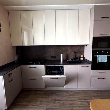 Павленківська Зигіна нова гарна квартира вільна