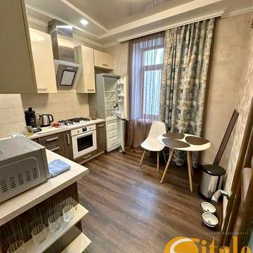 Продаж 3-х кімн. квартири вул. Незалежної України (площа Маяковського).