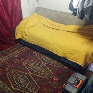 Сдам   домик  с Пропиской ,Крюков 2 ком.  возле  остан."Маркет опт"