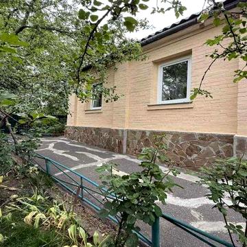 Частина будинку 67м2, Київський район