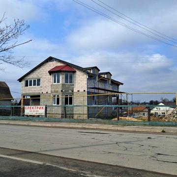 Продам недобудований 2-х поверховий будинок