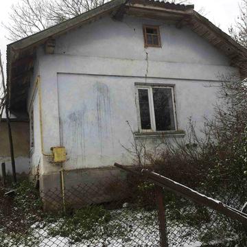 Будинок в селі Пеняки