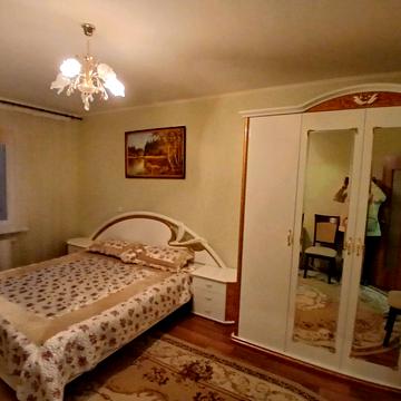 Милославська вул., 16