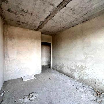 Продаж 1-к квартири, біля міського озера, площею 36 кв.м.