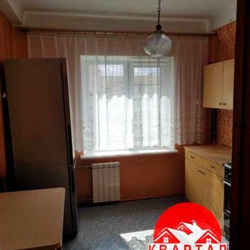 Продается трехкомнатная квартира по ул. Товарищеская р-н Континента