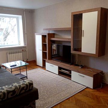 Сдам уютную трехкомнатную после ремонта, Шевченко/Шампанский