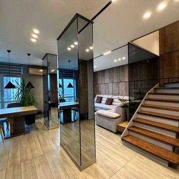 Продаж 2-кім. квартири з дизайнерським ремонтом у ЖК Auroom Tower