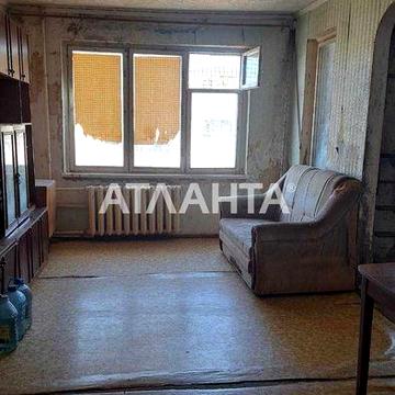 трикімнатна квартира в центрі селища Котовського на Добровольського