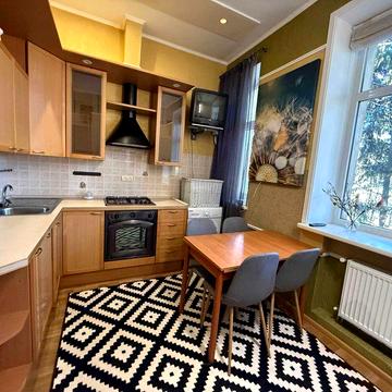 Продаж 3 кім квартири 82 м2 + підвал Індив опал Розд кім Центр Стадіон "Ворскла" №10922