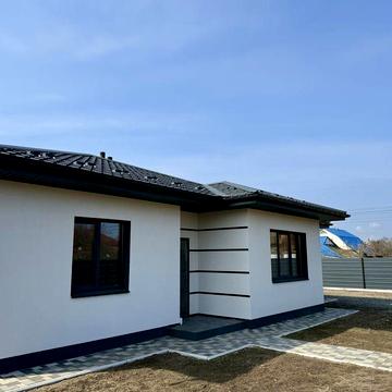 Новий будинок, щойно збудований єОселя. ГАЗ