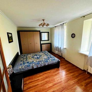 сдам 2 ком. Богдана Хмельницкого 110 без комиссии