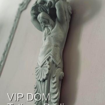 Соборна пл., 4