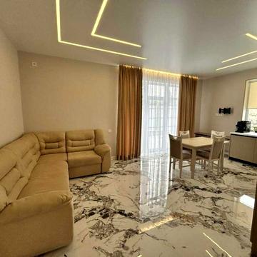 Продам новый дом с ремонтом. Мебель и техника. 2-х конт. АГВ