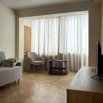 Оренда 1 кім. 35 м 2 поверх з ремонтом Грінченко