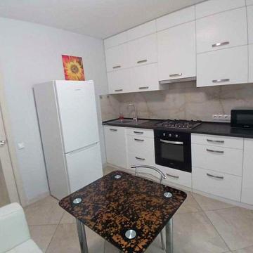 1к Виставка довгострокова оренда!