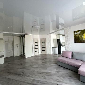 Джона Ленона вул., 41