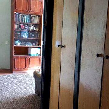 Продам 4 к. квартиру ул. Нескореных (бывшая Героев Труда)