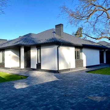 Продам одноповерховий будинок з ремонтом в Лісовій Бучі вул Тячівська