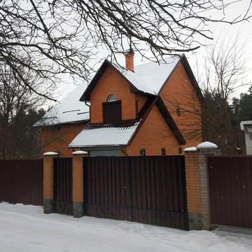 Продаётся дом, большой метраж (380 м), без отделочных работ!С. ДИБРОВА