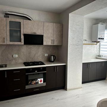 Здам 1 кв центр новобуд