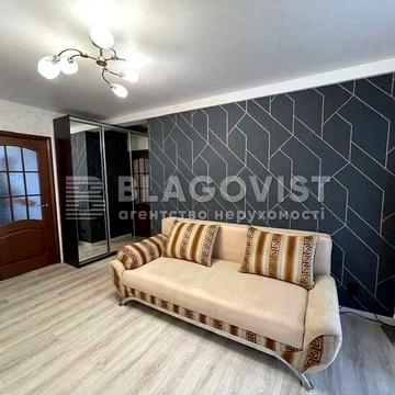 Продається 3-кімнатна квартира вул. Зодчих 36, Борщагівка, швидкісний трамвай 5 хвилин